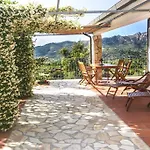 Lo Scoglio - Goelba Casa de Férias *