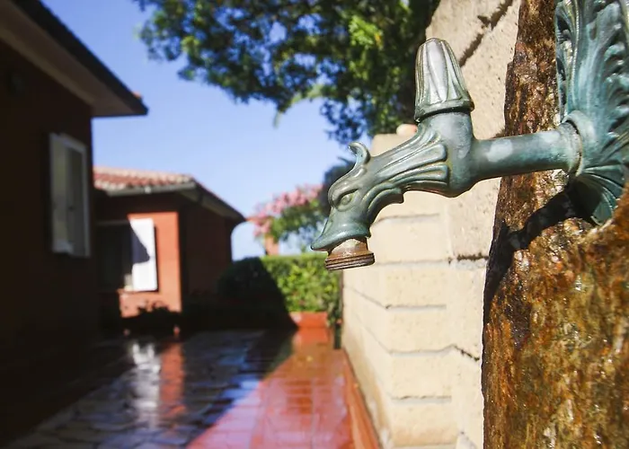 Semesterbostad Lo Scoglio - Goelba