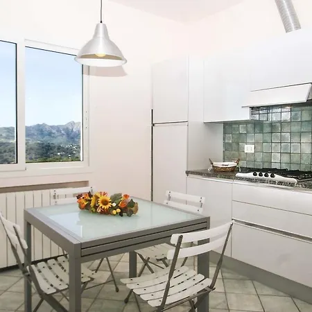 Lo Scoglio - Goelba Ferienhaus *