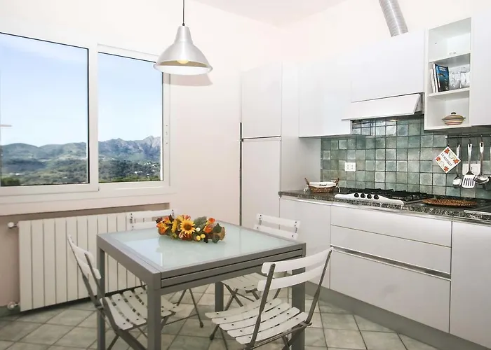 Lo Scoglio - Goelba Vakantiehuis *